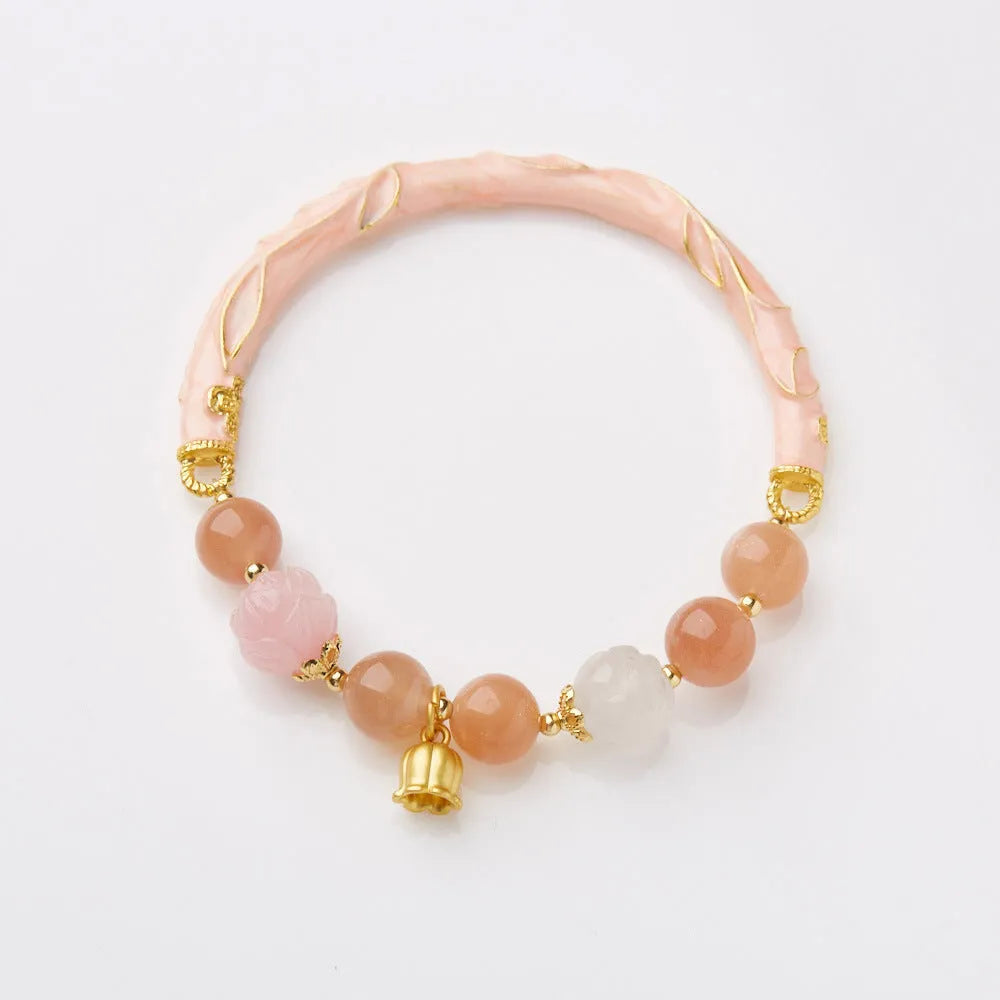 Half-life Liangyuan Lily Jade half bracelet with geometric Chinese-style design