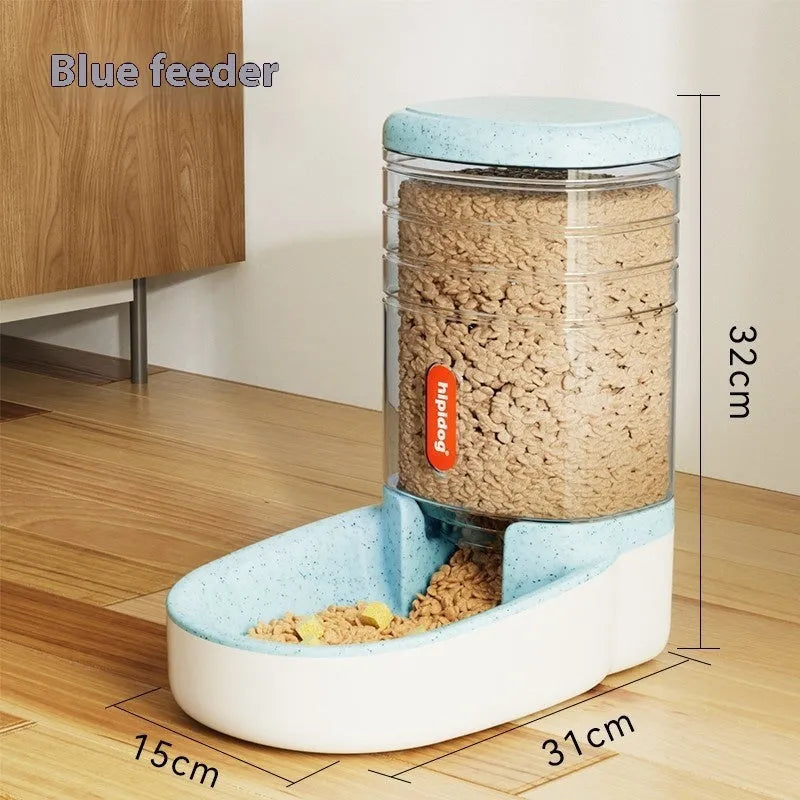 Automatic pet water fountain with 3.8L capacity in blue colour for cats and dogs