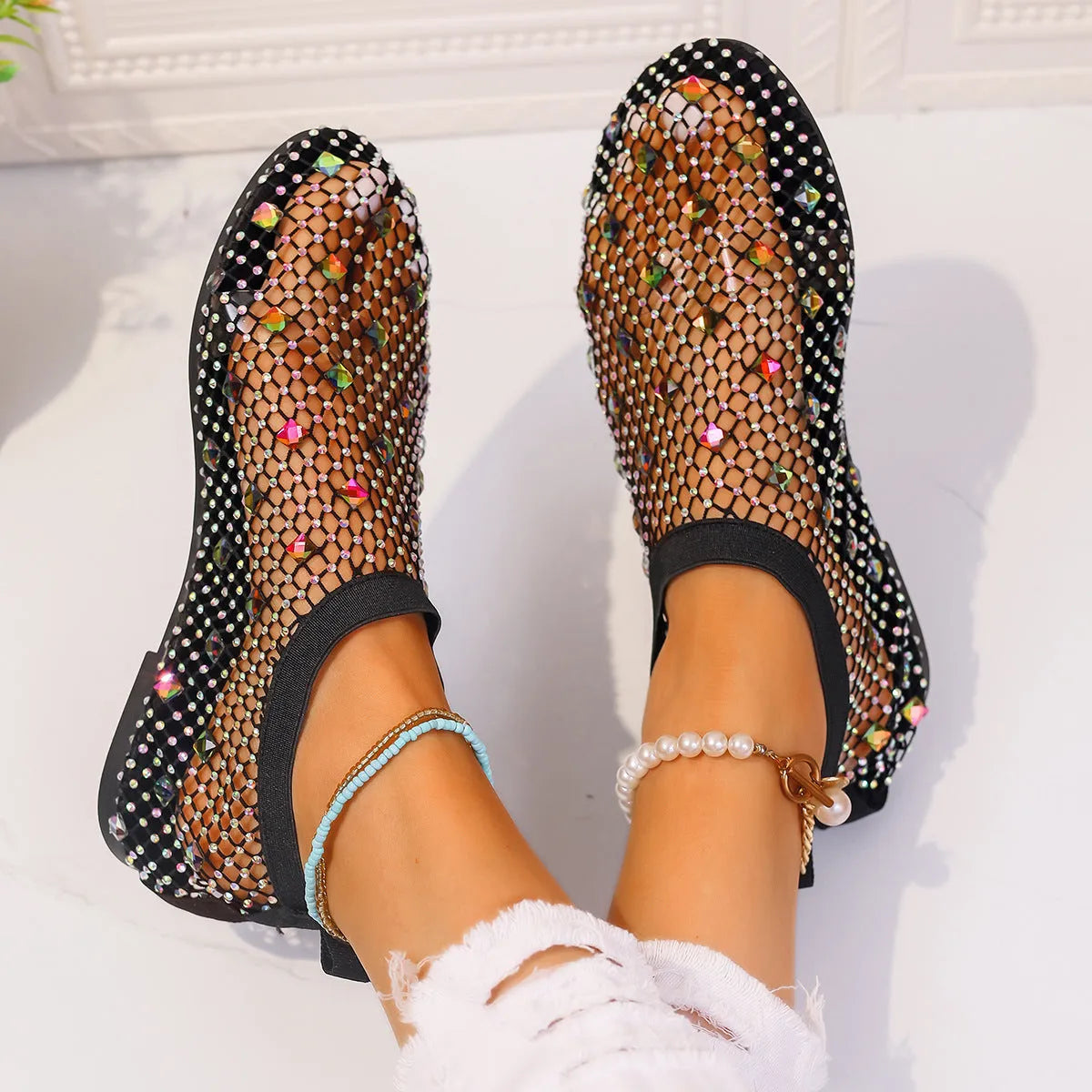 Women's colourful rhinestone mesh flat sandals with round toe and rubber sole for summer beach wear
