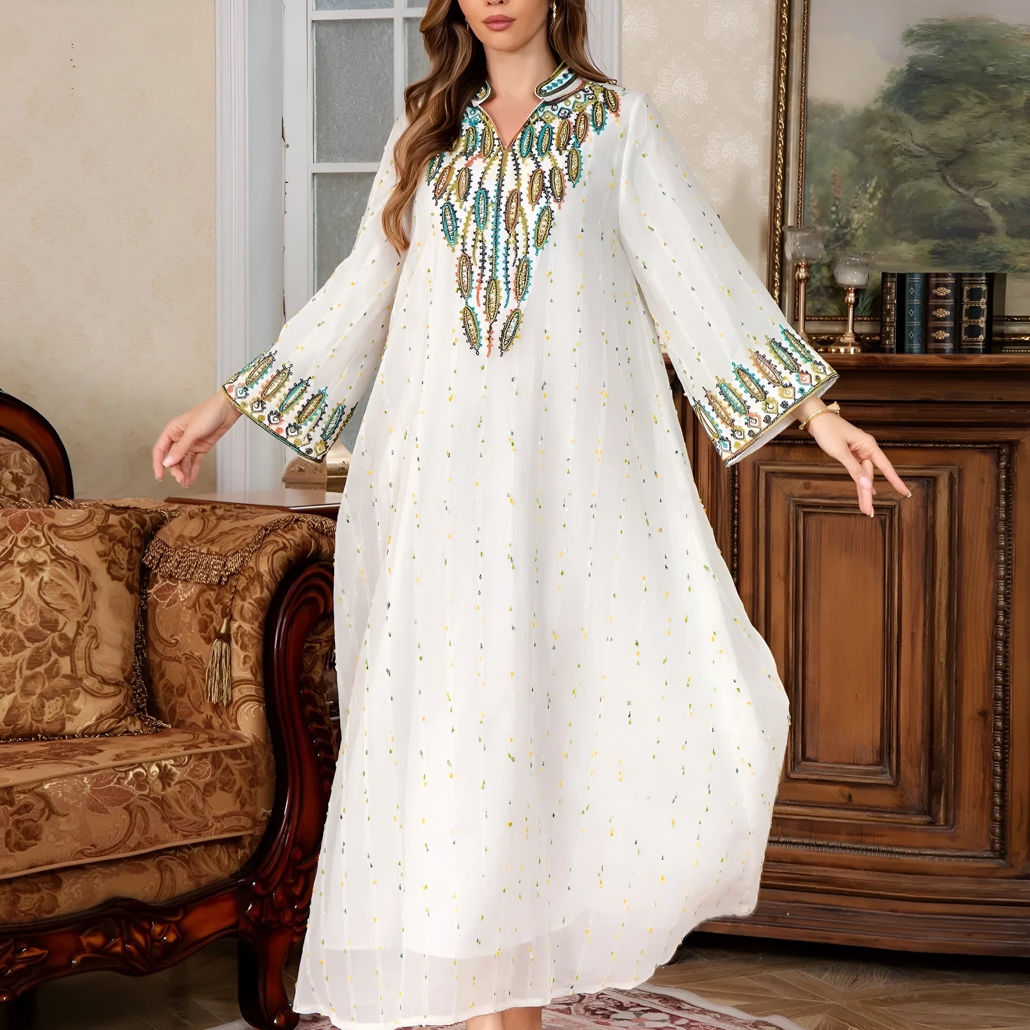 White long sleeve long skirt women's Arabic robe or abaya dress
