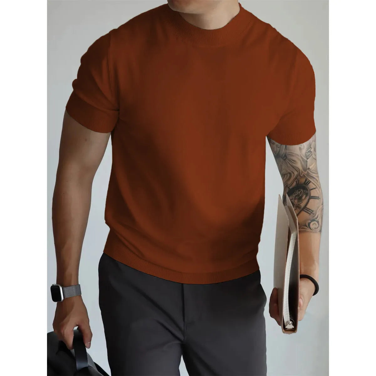 Men's slim-fit solid colour t-shirt in polyester fabric available in eight colour options
