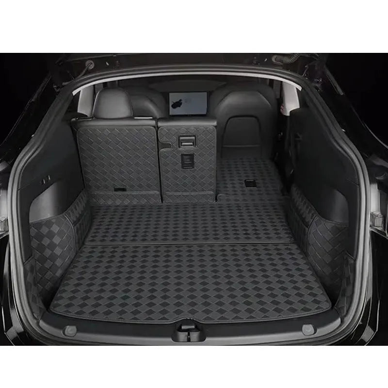 Genuine leather boot mat for Tesla Model 3 and Model Y vehicles in black colour