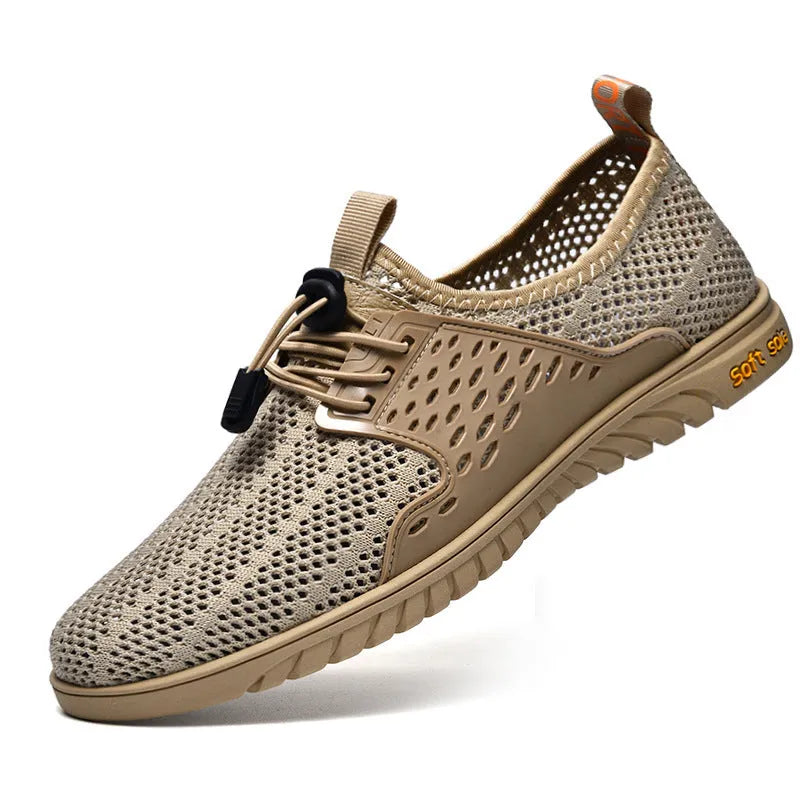 Men's casual breathable summer shoes in mesh with elastic band, shown in sand colour