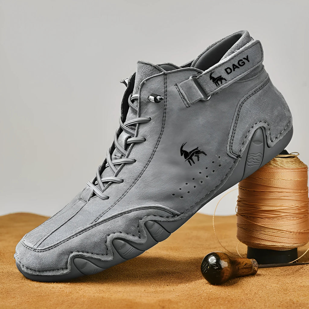Men's casual fleece-lined cotton-padded slip-on shoes with rubber sole, round toe, microfiber upper, black colour