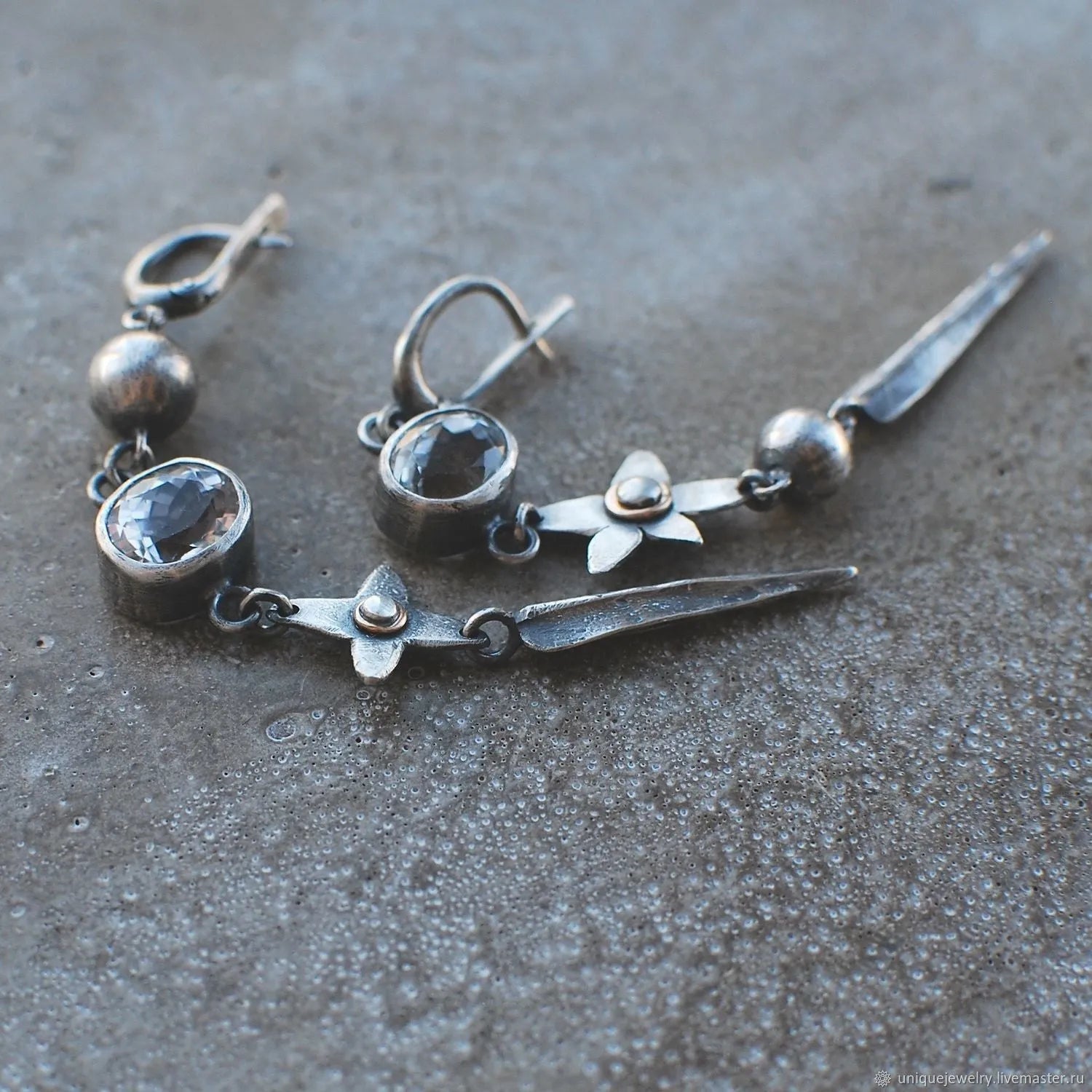 Geometric antique silver rhinestone pendant earrings with XINGX design on alloy base