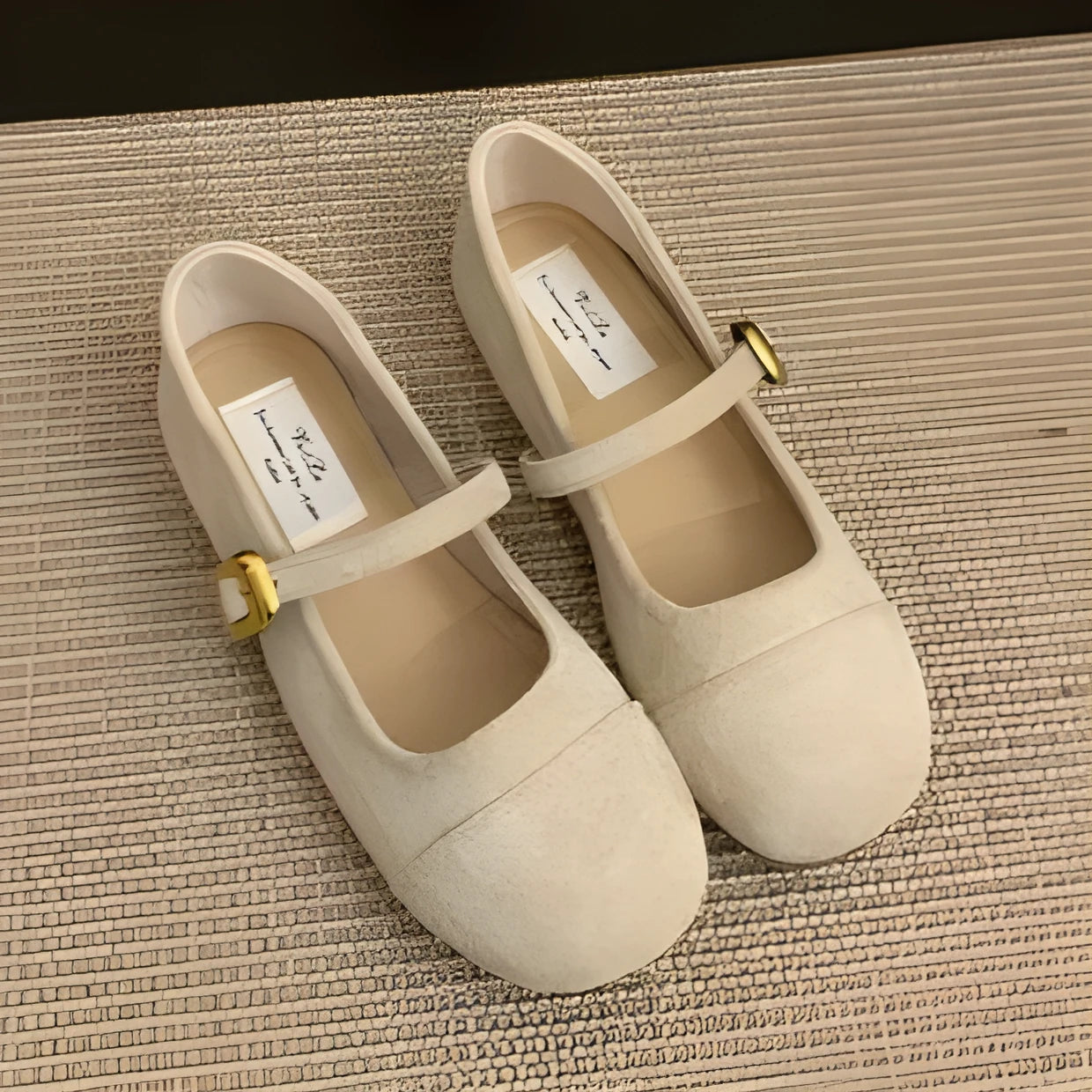 Low-cut French vintage Mary Jane flat shoes in suede-effect canvas, apricot colour, on a neutral background