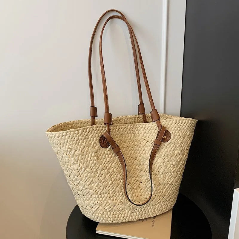 Large capacity woven shoulder bag in European and American retro style with dual carrying options