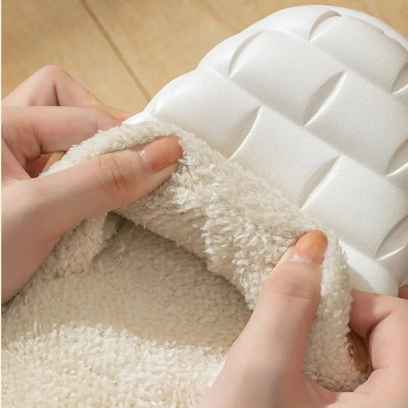 Plaid detachable slippers with a non-slip EVA sole and warm plush inner lining.
