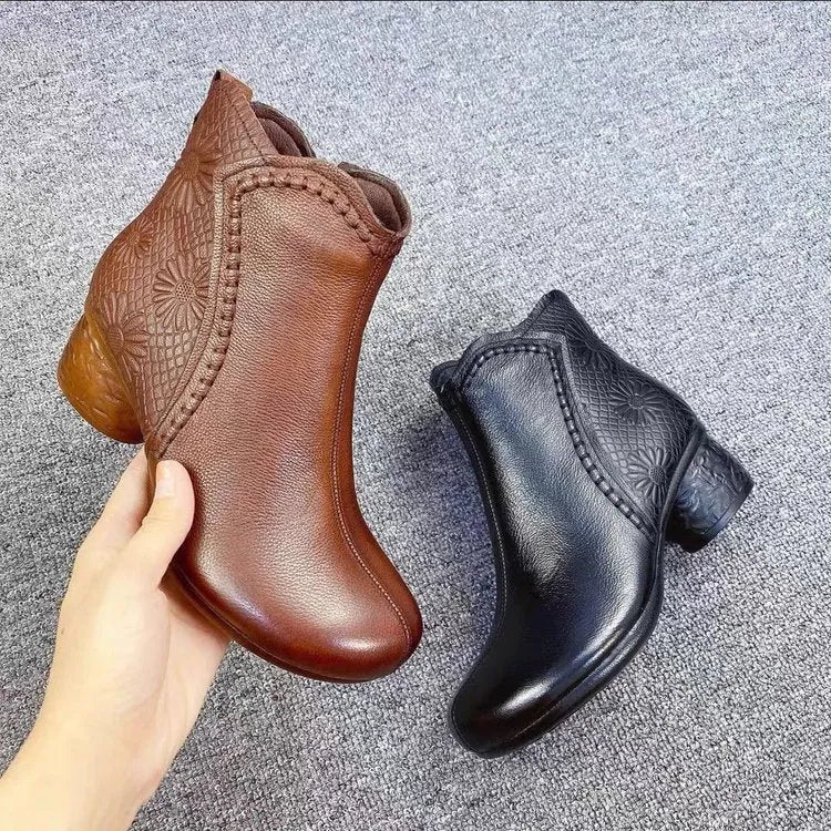 Women's winter ankle boots, brown or black, mid block heel 3-5cm, anti-slip rubber sole, side zipper, sizes 35-40