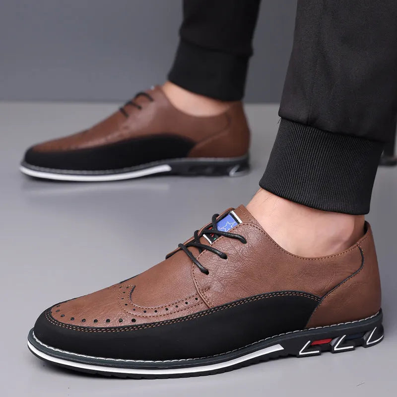 Men's low-top casual leather shoes in black with a leather toe cap, decorative sewing lines, and a rubber sole.
