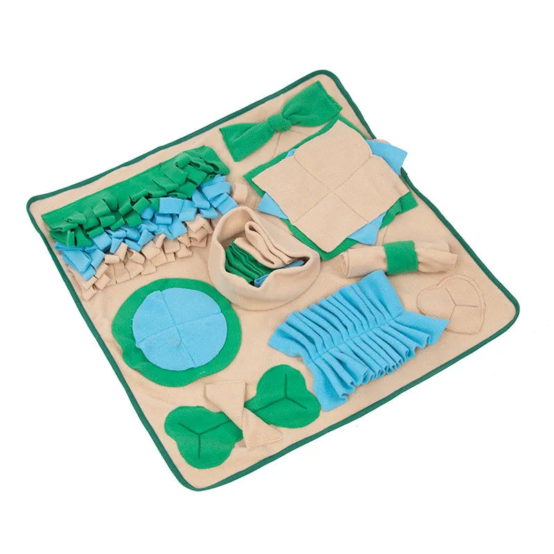 Snuffle mat for dogs, 60x60cm polar fleece feeding blanket with treat-hiding strips, Europe and America style