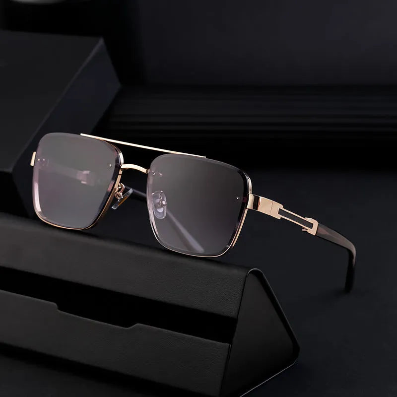 Men's vintage sunglasses with UV400 protection in gold double grey colour with PC frames