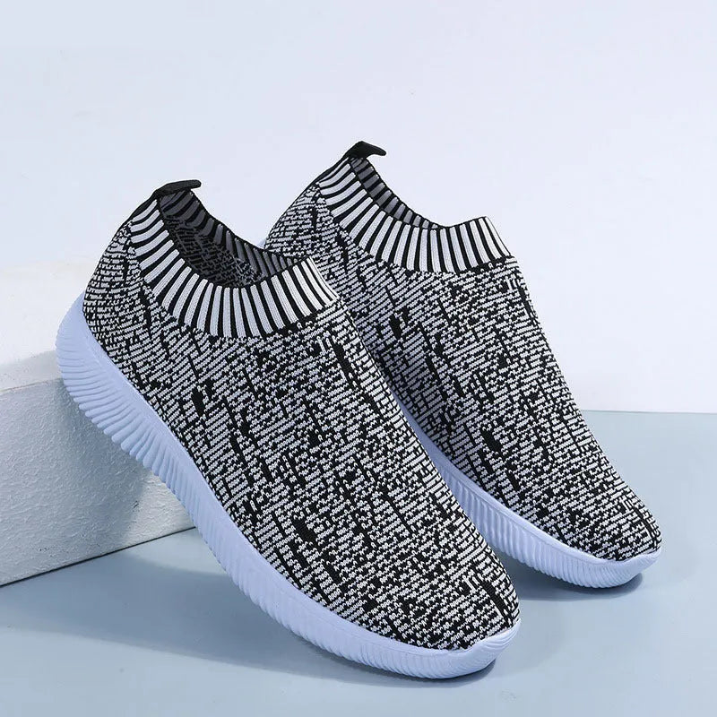 Stripe knit sock shoes for unisex running walking flat sneakers in white with EVA sole