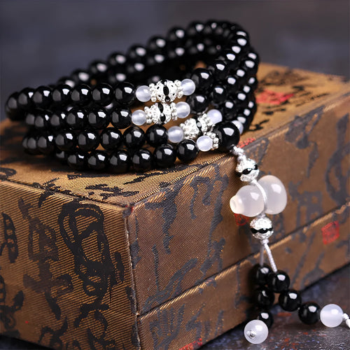 108-bead black and red agate geometric bracelet for men and women.