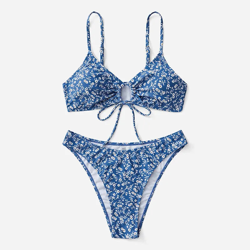 Blue three-piece swimsuit set without steel rings, consisting of a top and shorts.