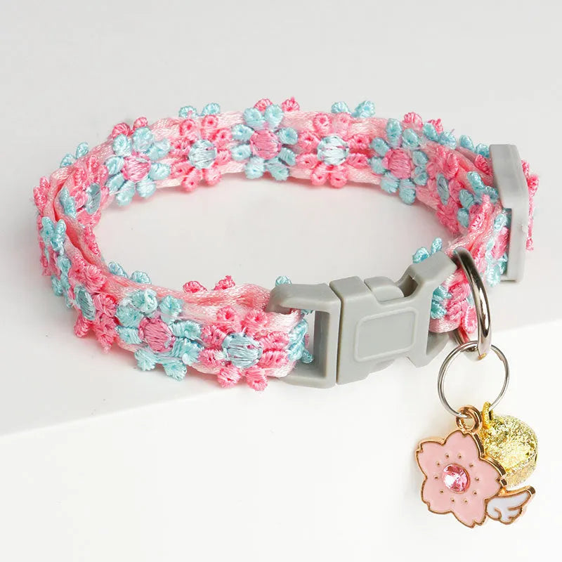 Lace embroidery trim bell cat collar in flower, lemon, or love style, polyester, free size