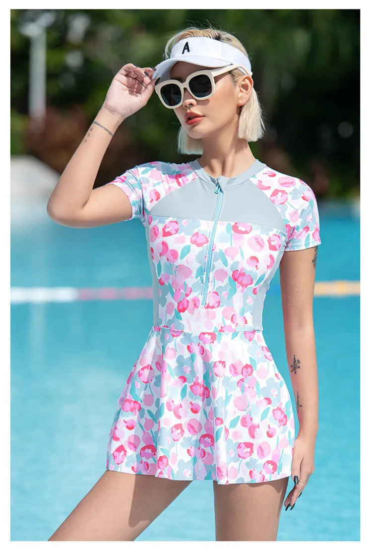 Printed plus size one-piece swimsuit in polyester for hot spring and swimming use