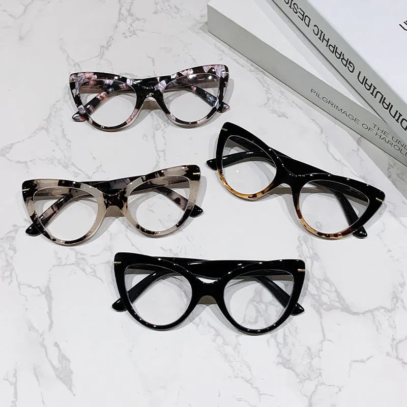 Women's cat's eye reading glasses with dragon and phoenix decoration on large frame