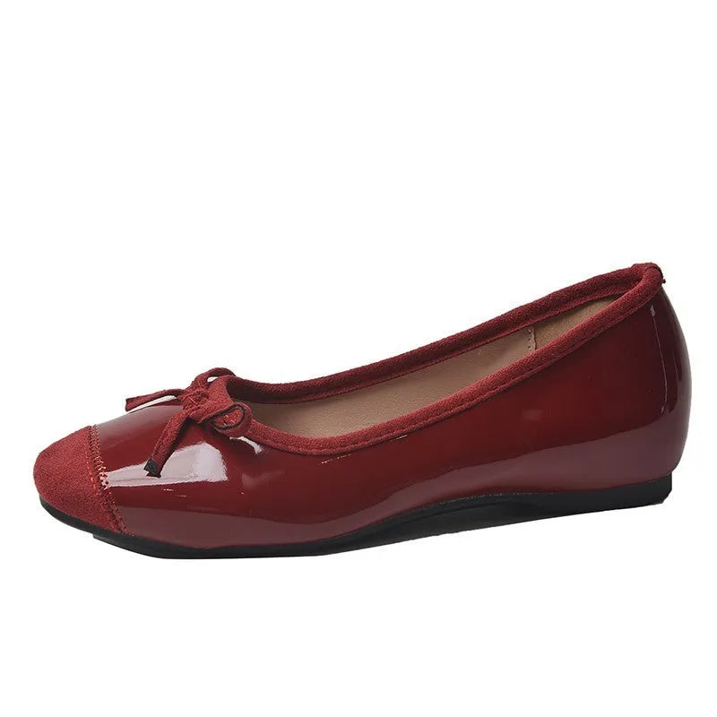 Retro-style Mary Jane ballet flats with square toe, decorative bow, and mid heel in wine red colour