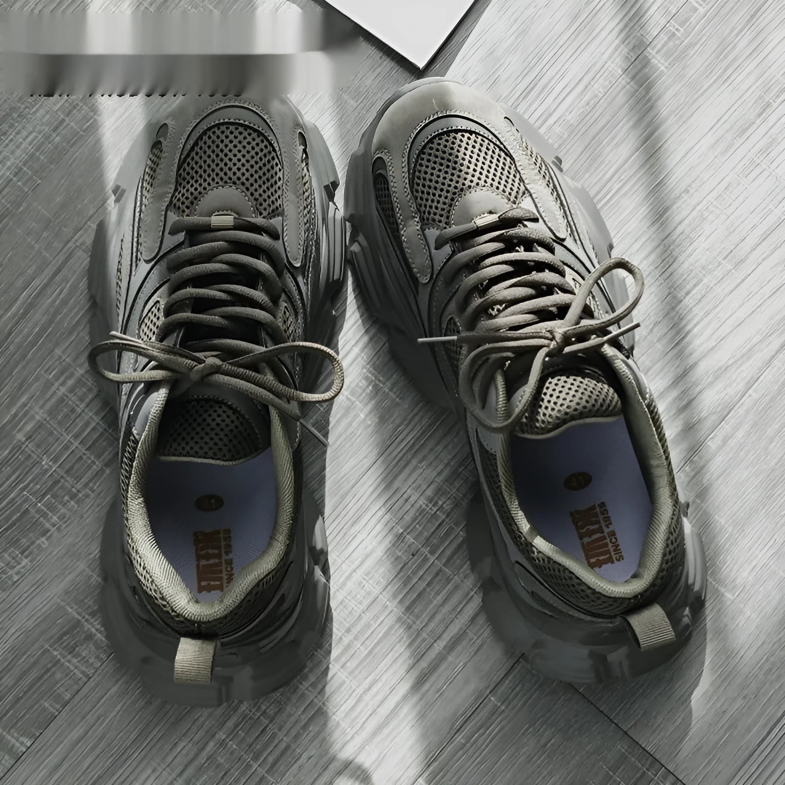 Mesh casual platform dad shoes in beige for men and women with height increasing mid heel
