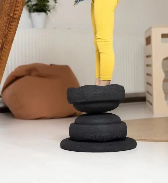 Plastic wood-grain surf balance board for a child aged 4-6 years.