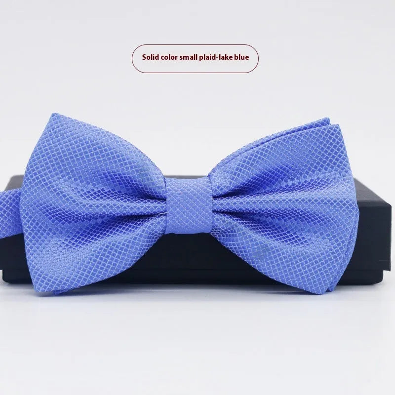 Men's solid colour flat head polyester bow tie on white background