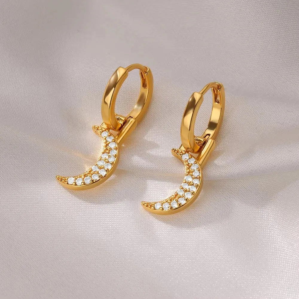 Women's geometric butterfly earrings with diamond treatment in copper with heart and star shapes