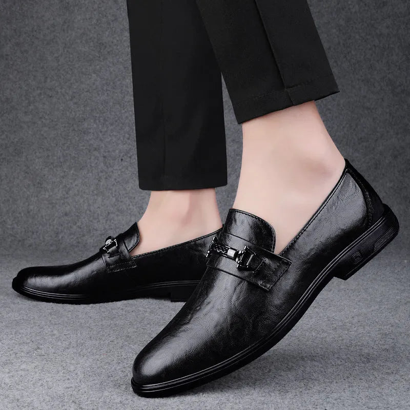 Gentleman formal wear low-top slip-on cowhide shoes, black, with round toe and chunky heel