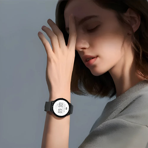 Call ZL02PRO Smart Watch in black with AMOLED screen showing heart rate data, wrist wearing pose