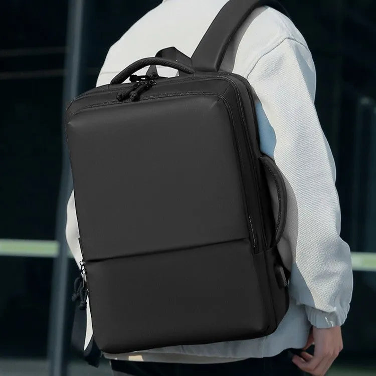 Green Oxford cloth waterproof backpack with air pillow belt straps, shown with 45x34x18cm dimensions.