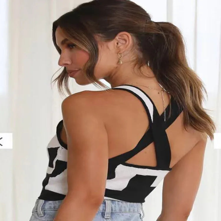 Women's U-collar camisole with contrast colour detailing in core-spun polyester fabric