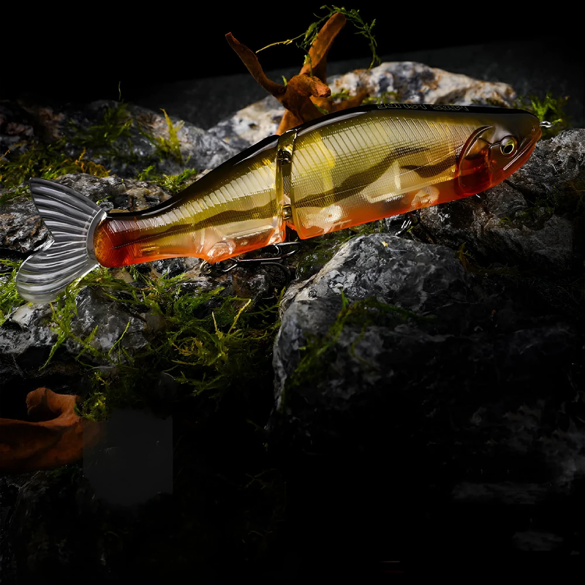 185mm hard plastic fishing lure for bass and pike in one of fifteen colour options