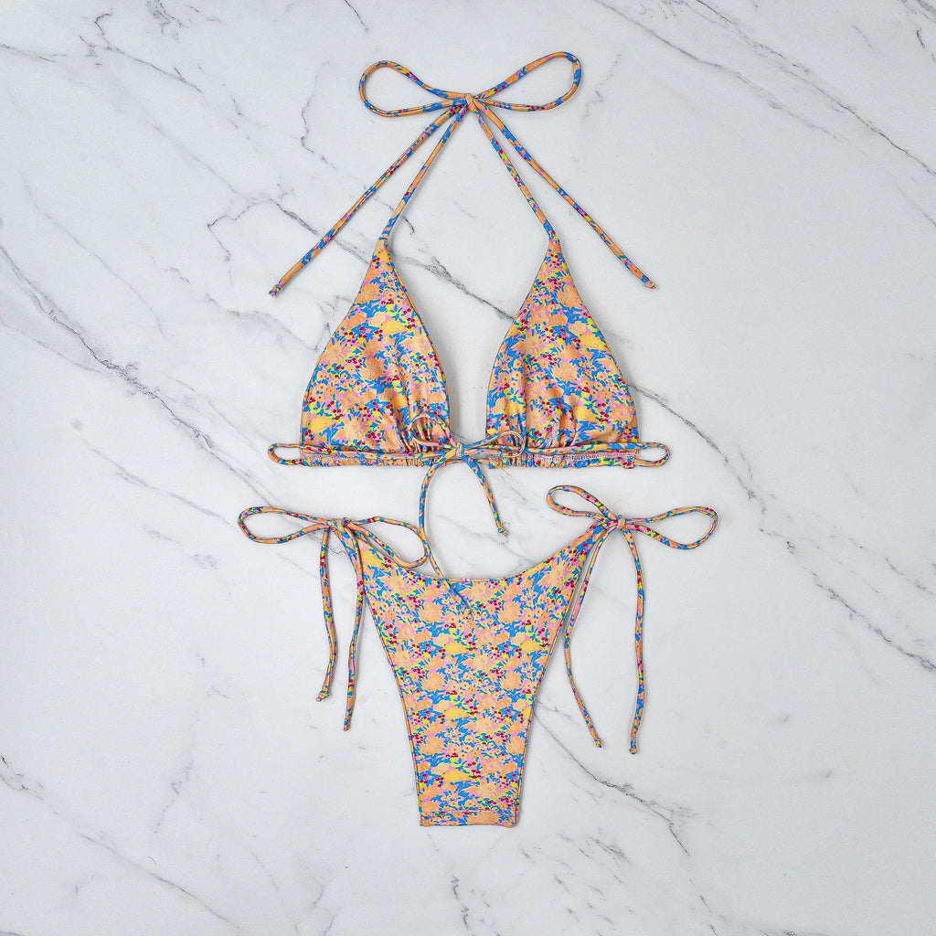 Women's lace-up European split bikini swimsuit with backless briefs design in picture colour