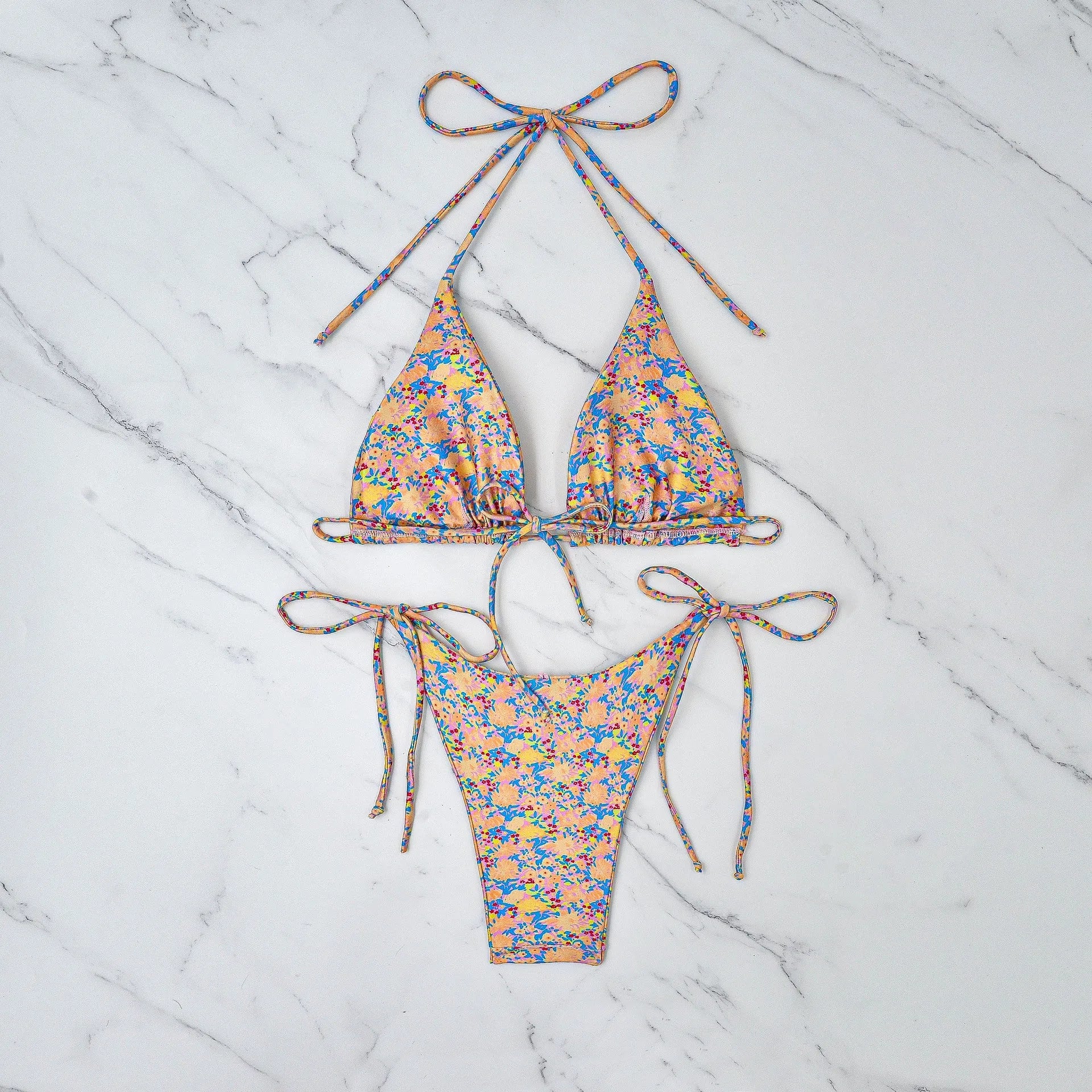 Women's lace-up European split bikini swimsuit with backless briefs design in picture colour