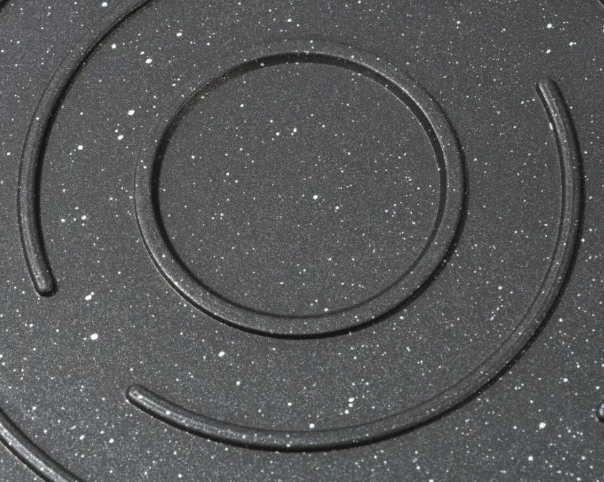 Aluminium alloy non-stick barbecue plate with seven hole griddle design for gas type household grilling