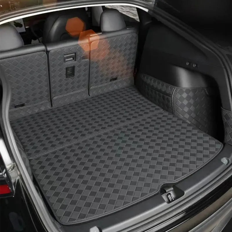 Genuine leather boot mat for Tesla Model 3 and Model Y vehicles in black colour
