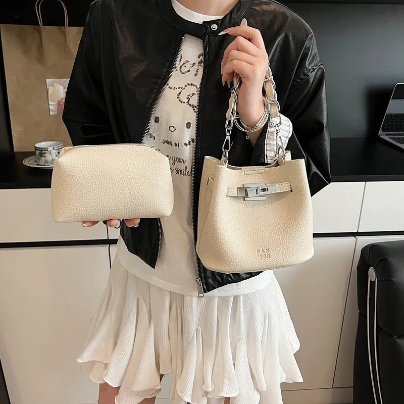Soft PU leather retro shoulder bucket bag in black colour with internal organiser pockets