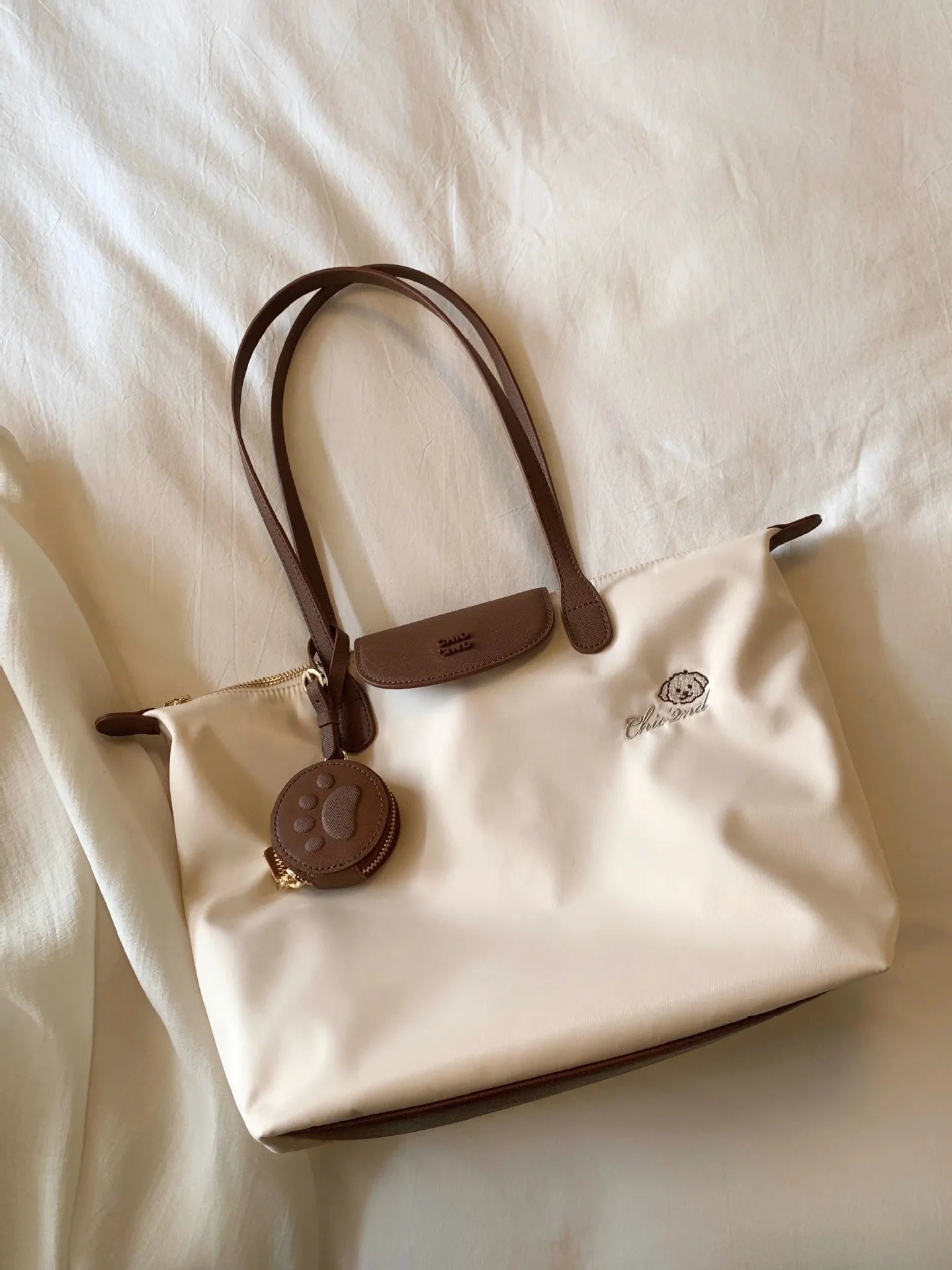 Oxford cloth tote shoulder bag in beige colour with sandwich pockets and mobile phone compartment
