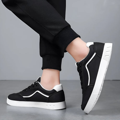 Korean trendy board sneakers in black or white with mesh lining and rubber soles