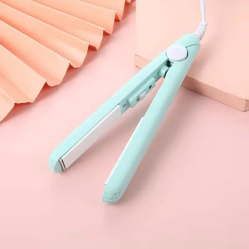 Mini hairdressing splint styling iron in multiple colours with storage box for air bangs and hair perm creation