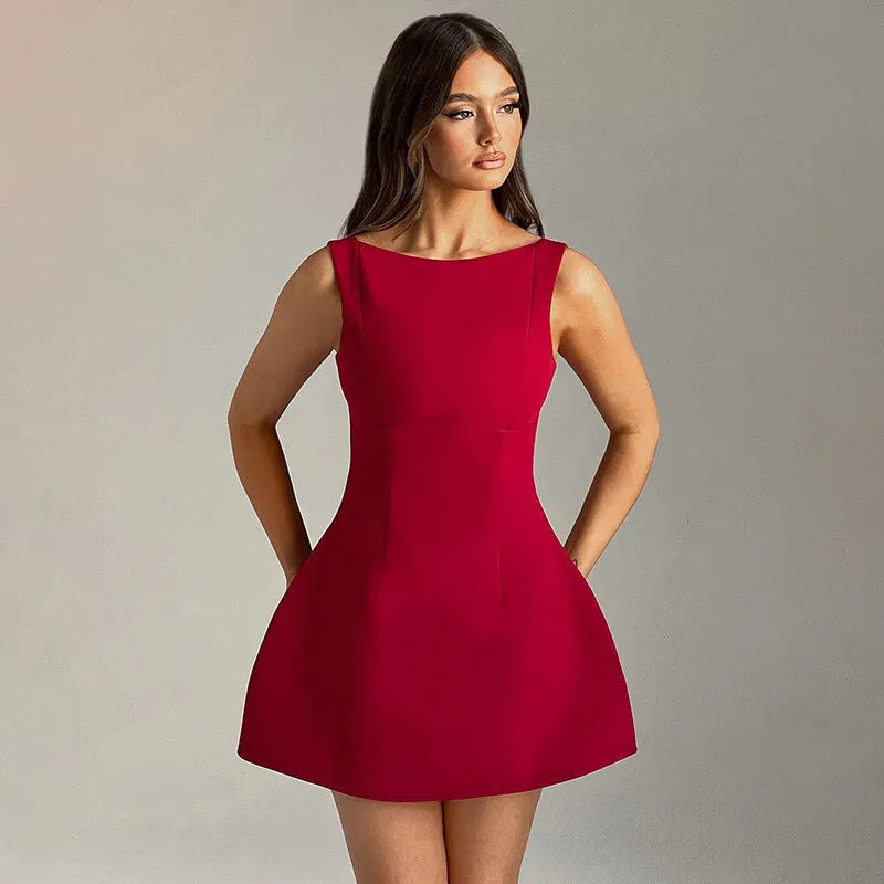 Slim backless summer dress in polyester with sleeveless design and high waist