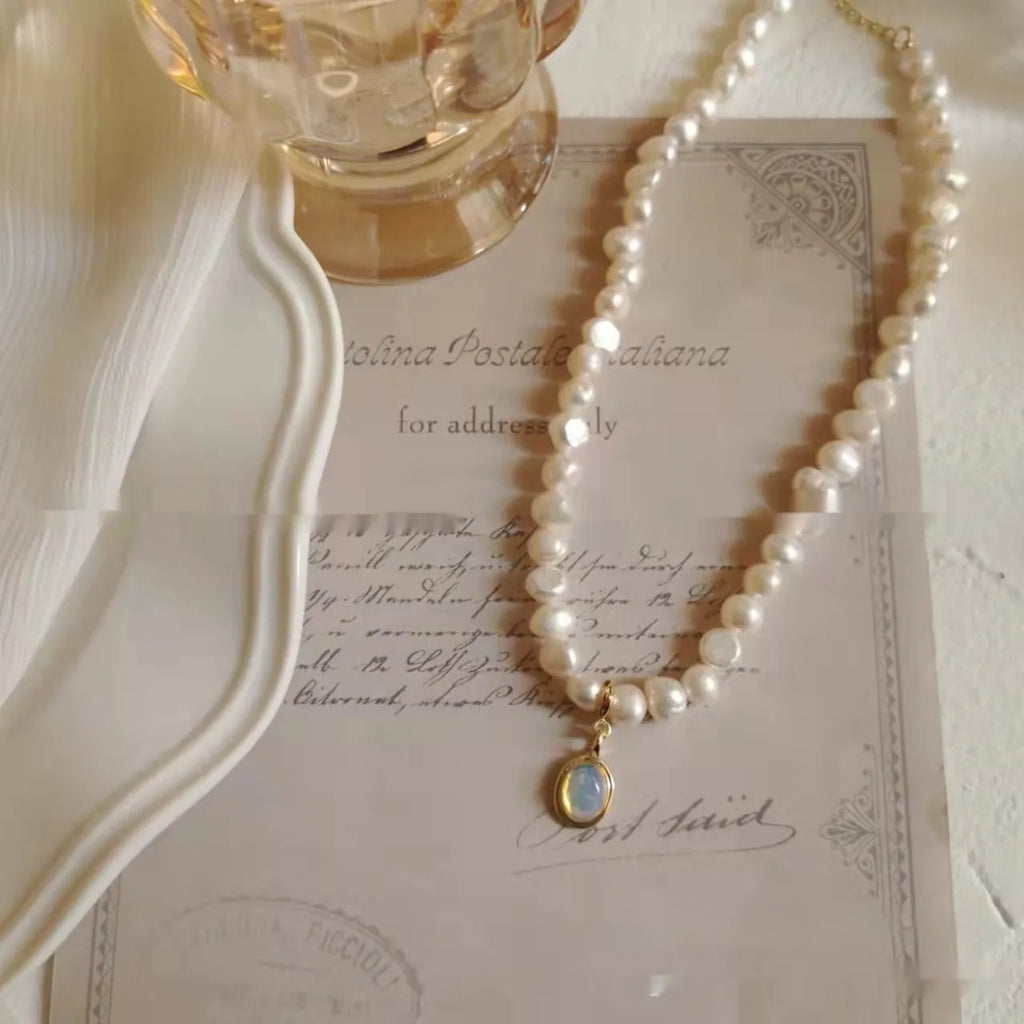 Adjustable French court vintage pearl necklace with geometric design on alloy chain