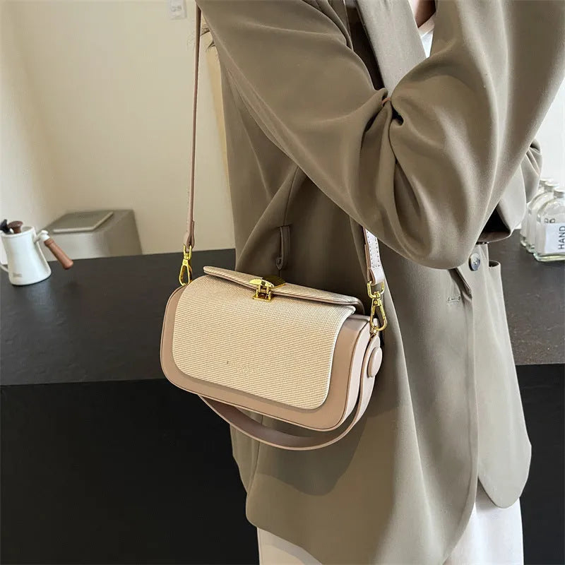 Women's crossbody messenger bag in PU with horizontal square shape and contrast stitching