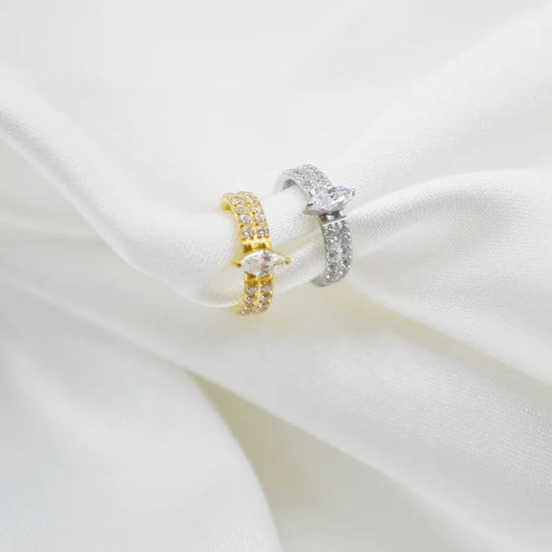Titanium steel heart-shaped zircon earrings in gold or silver colour, 1.2x8mm