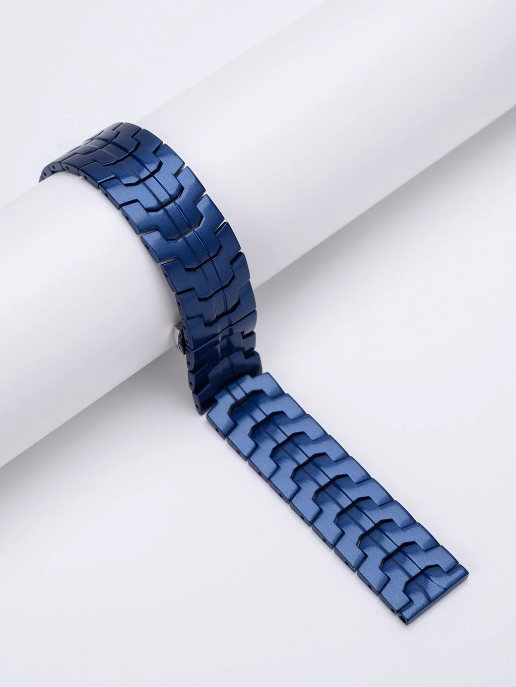 Stainless steel watch strap for Samsung Galaxy Watch in silver, showing business-style full band design.