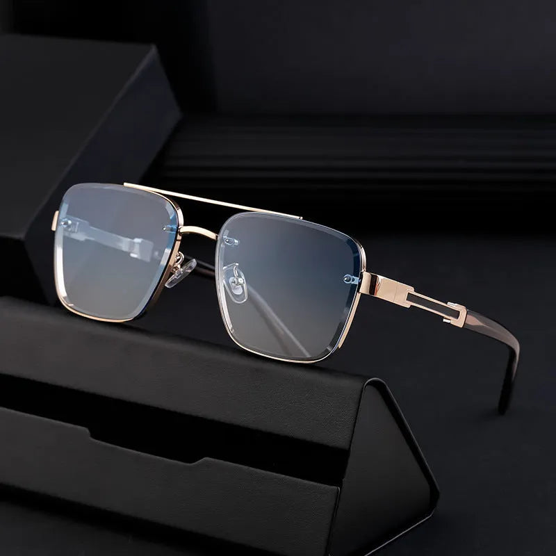 Men's vintage sunglasses with UV400 protection in gold double grey colour with PC frames