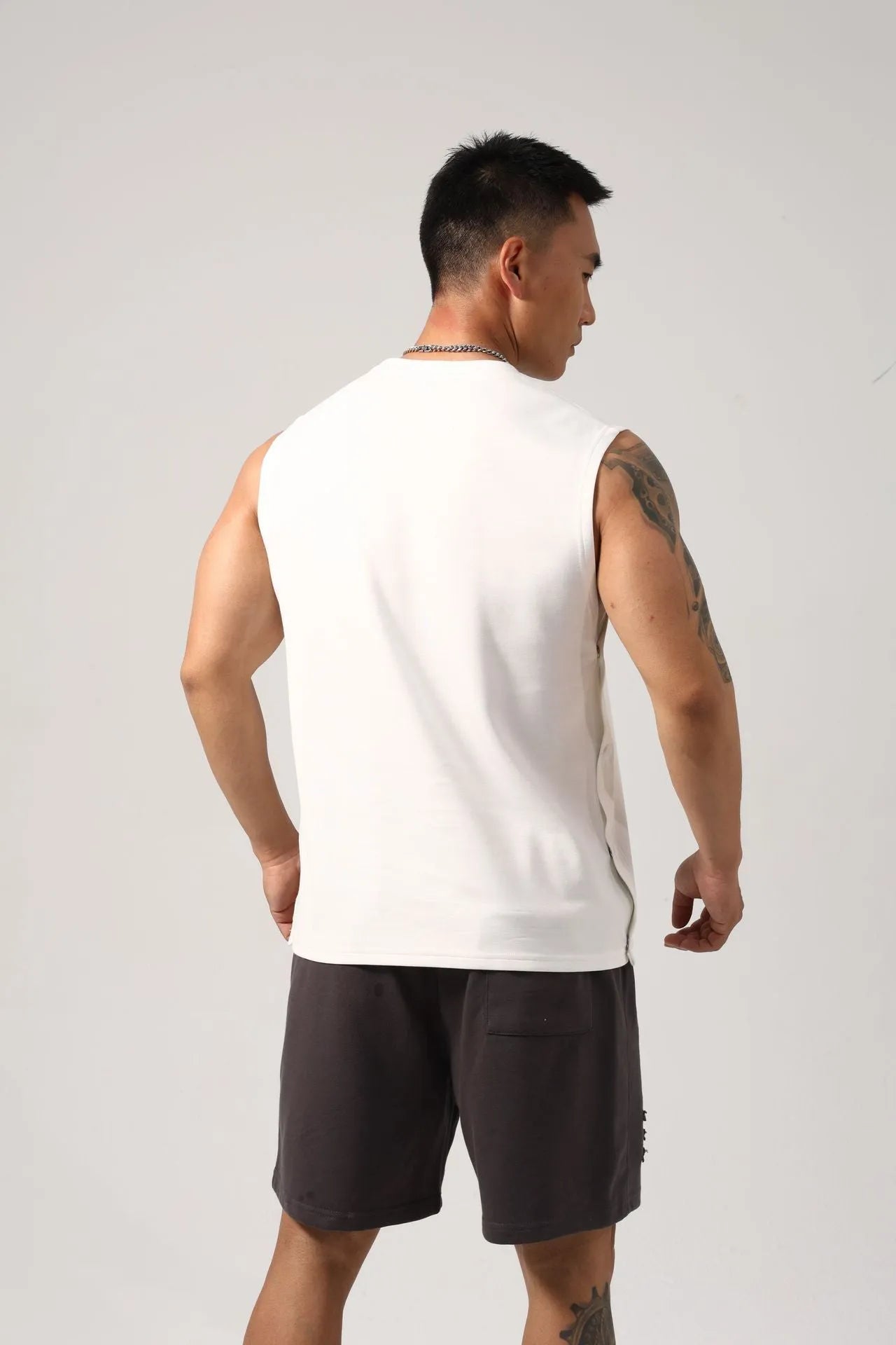 Korean style men's cotton fitness vest with hidden hook side openings
